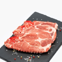 Ceafă de porc cu os, feliată 750g