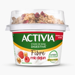 Iaurt Mic dejun cu granola, fructe roșii și semințe de chia 165g