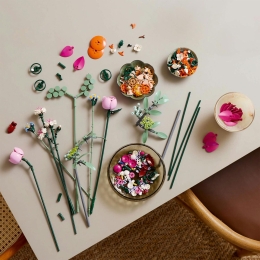 Frumos buchet de flori roz, 10342 Botanicals, 749 piese, +18 ani