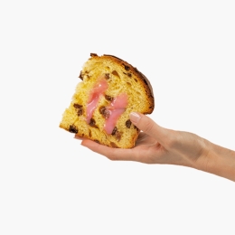 Panettone cu stafide, sirop de trandafir și cremă de trandafir 600g