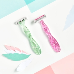 Aparat de ras Miss Soleil Sensitive 3 buc