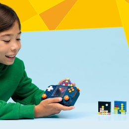 Consolă de jocuri video retro 3 în 1, 31380 Creator, 268 piese, +8 ani