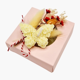Mărțișor Gift Box cu buchet de flori uscate și lumânare parfumată