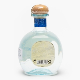 Tequila Blanco 38% alc. 0.7l + cutie