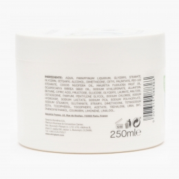 Cremă de corp Beloved Coconut pentru piele uscată 250ml