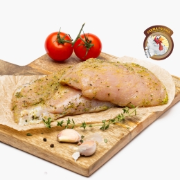 Piept de curcan în baiț cu verdeață 400g