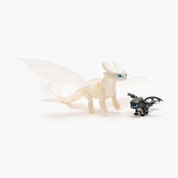 Light Fury, pui de dragon și copii 4+ ani