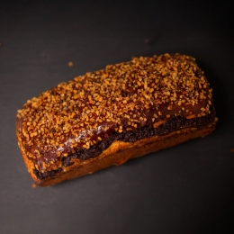 Cozonac cu nucă coaptă și ciocolată 780g