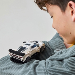 Hipermașina sport Bugatti Centodieci, 77240 Speed Champions, 291 piese, +9 ani