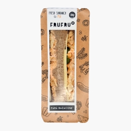 Sandwich triunghi cu piept de pui 210g