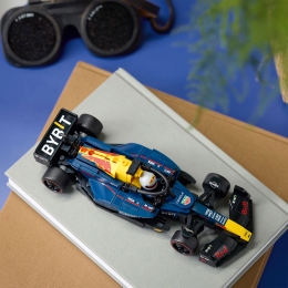 Masina de curse F1® Oracle Red Bull Racing RB20, 77243 Speed Champions, 251 piese, +18 ani