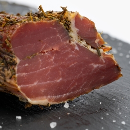 Mușchiuleț crud-uscat Mangaliță cu condimente 350g